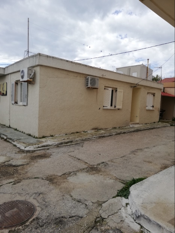 &Mu;&omicron;&nu;&omicron;&kappa;&alpha;&tau;&omicron;&iota;&kappa;ί&alpha; 84 &tau;.&mu; &epsilon;&nu;&tau;&omicron;&sigmaf; &Lambda;&eta;&xi;&omicron;&upsilon;&rho;ί&omicron;&upsilon;